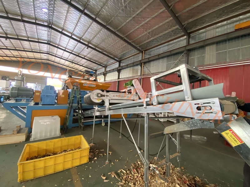 Qingdao duhovni strojevi od plastike za drvo uspješno je testiran