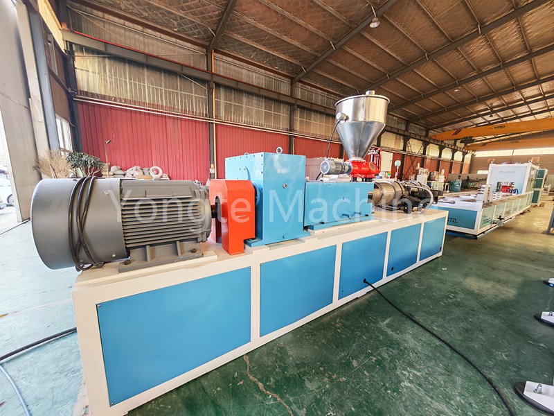 Yongte PVC profil se koristi za proizvodnju korita za sadnju jagoda