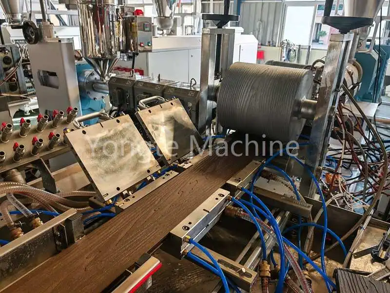 WPC Decking Online 3D embossing mašina