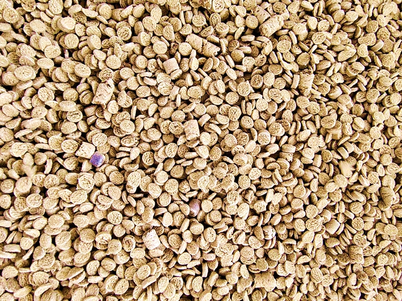 Koja je temperatura obrade stroja za granulaciju WPC-a?